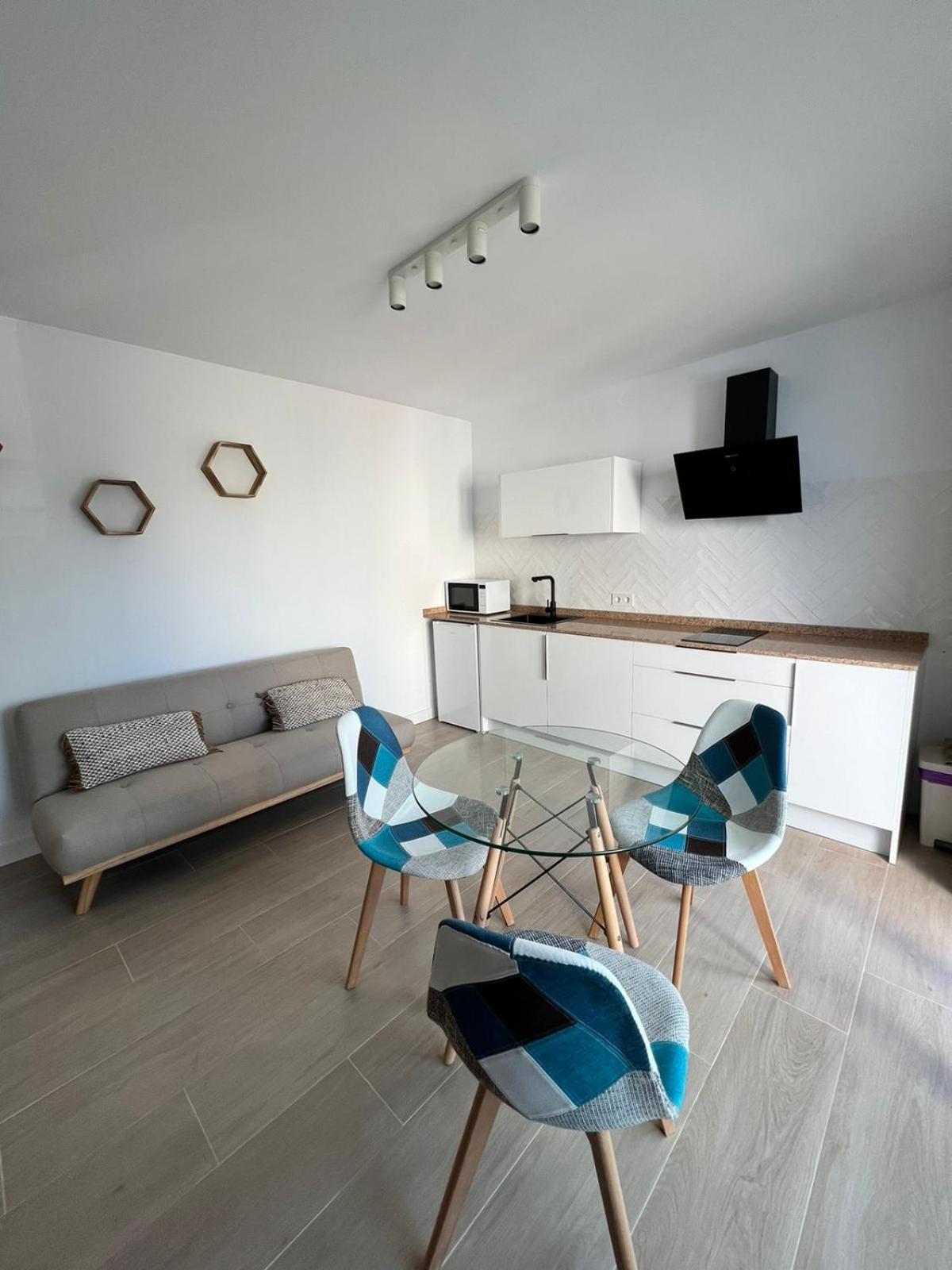 Apartamentos Buganvilla Roquetas De Mar Rum bild